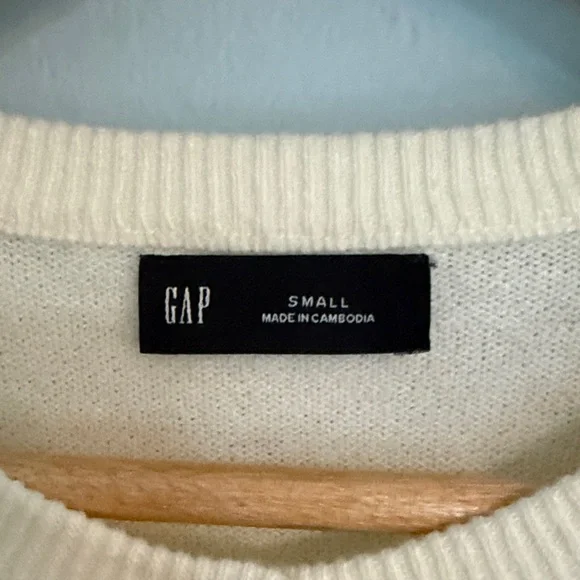 GAP CashSodt Cream Cardigan Sweater - Picture 2 of 11
